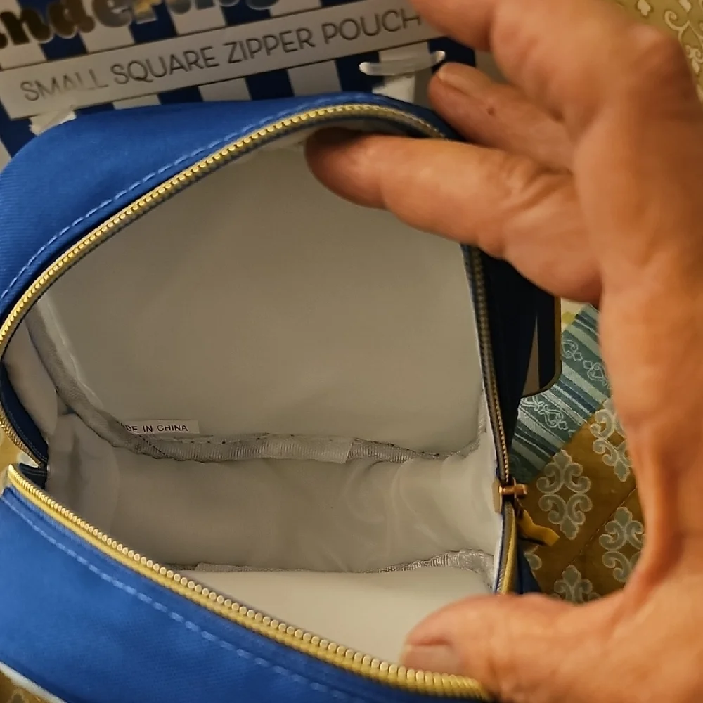 Cosmetic Bag - Picture 4 of 17